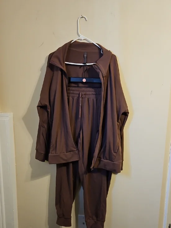 Mondetta Mauve Sweatsuit. In EUC - Picture 1 of 5